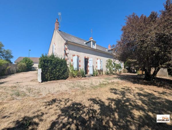 Maison de ville avec dépendances et jardin !