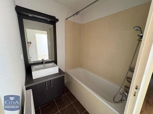 Appartement à louer 2 pièces 35.38m² Fléac (16730)
