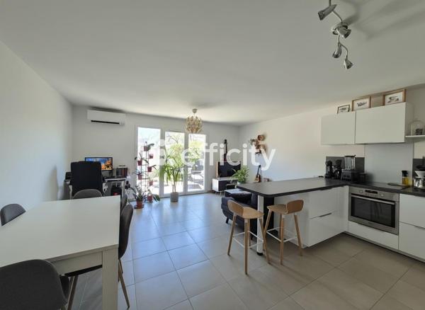 Appartement
         3 pièces
        - 65 m² 336 000 € *