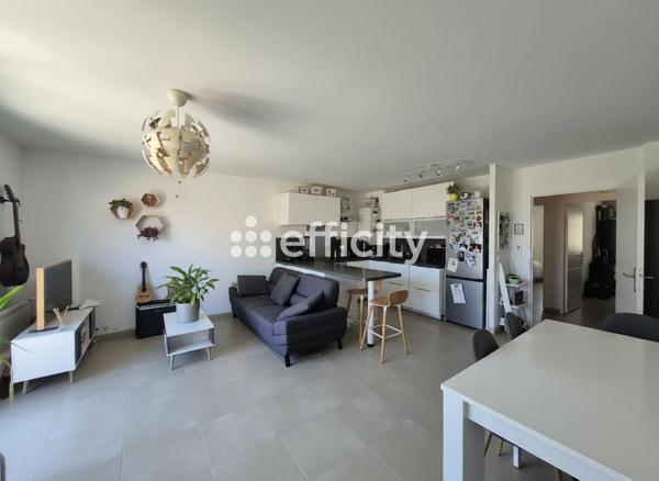 Appartement
         3 pièces
        - 65 m² 336 000 € *