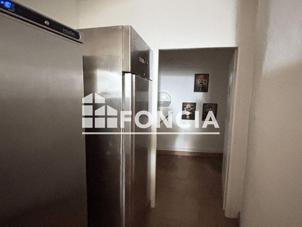 Location Local commercial 8 pièces 100 m² - 1 RUE REATTU Arles 13200