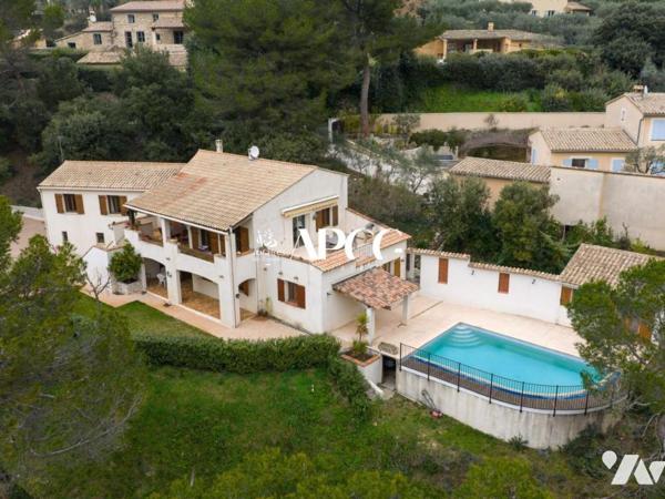 PIEGON – VILLA AVEC PISCINE GARAGE ET DEPENDANCES