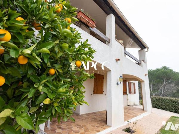 PIEGON – VILLA AVEC PISCINE GARAGE ET DEPENDANCES