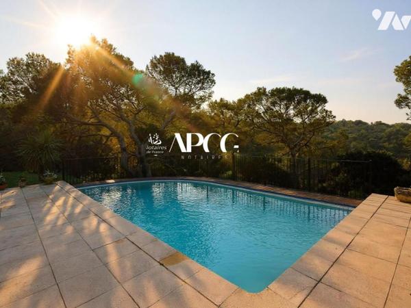 PIEGON – VILLA AVEC PISCINE GARAGE ET DEPENDANCES