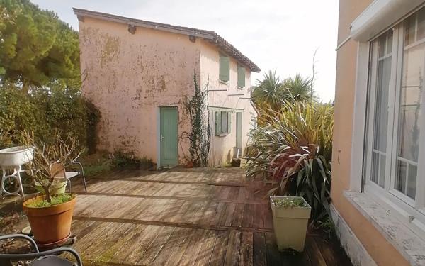 Maison à vendre    5 pièces • 134 m2 Meschers-sur-Gironde