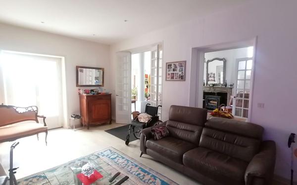 Maison à vendre    5 pièces • 134 m2 Meschers-sur-Gironde