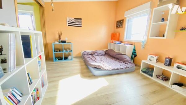 Maison sur Plescop à ossature bois de 155 m² – Lumineuse, moderne et fonctionnelle