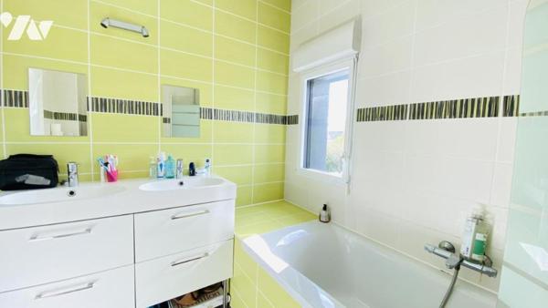 Maison sur Plescop à ossature bois de 155 m² – Lumineuse, moderne et fonctionnelle