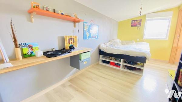 Maison sur Plescop à ossature bois de 155 m² – Lumineuse, moderne et fonctionnelle