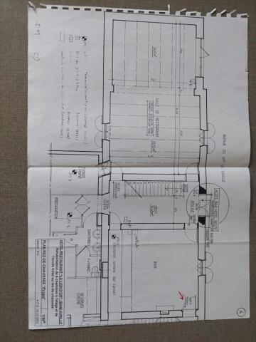 Sur l'axe LES SABLES-LA ROCHE un hôtel-Bar-Restaurant