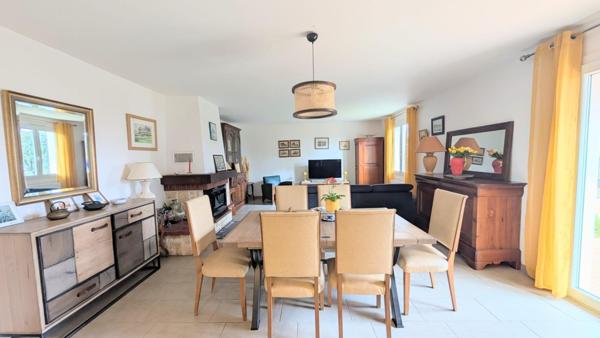 Duras, Maison de plein pied à 5 min à pied des commerces