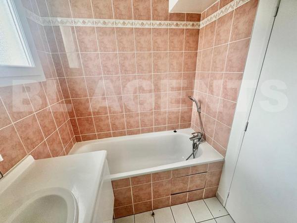 Montigny Village, Très beau T4 avec balcon et 2 box au calme