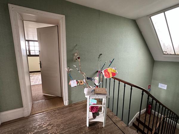 BUREAU Auxerre , une piece 31 m2 Rond point de paris
