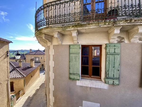 Maison de caractère au cœur du charmant village de Belvès
