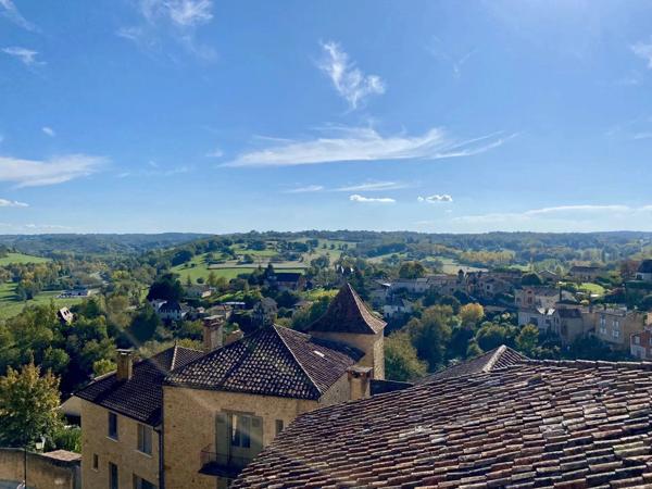 Maison de caractère au cœur du charmant village de Belvès