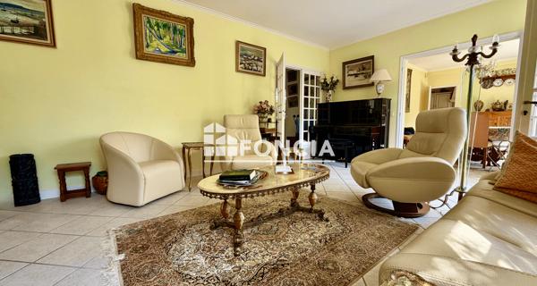 À vendre Maison 6 pièces 184 m² - Le Plessis-robinson 92350