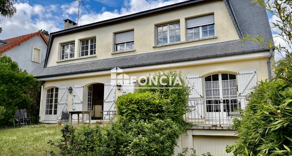 À vendre Maison 6 pièces 184 m² - Le Plessis-robinson 92350