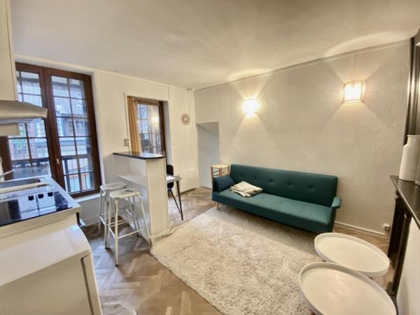 A LOUER : T1 à LILLE • rue de Metz - Vieux lille • 790 € CC • Réf. G255