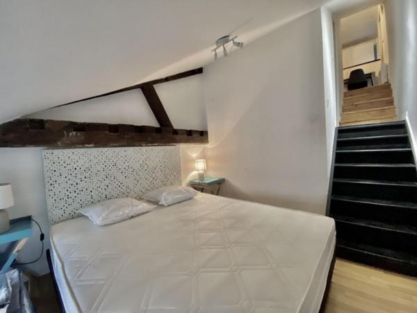 A LOUER : T1 à LILLE • rue de Metz - Vieux lille • 790 € CC • Réf. G255