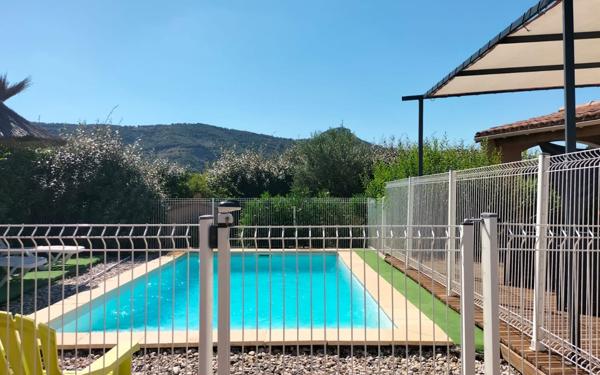 Maison à vendre    3 pièces •  Vallon-Pont-d'Arc