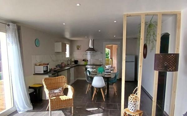 Maison à vendre    3 pièces •  Vallon-Pont-d'Arc