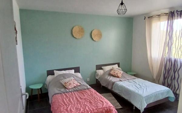 Maison à vendre    3 pièces •  Vallon-Pont-d'Arc