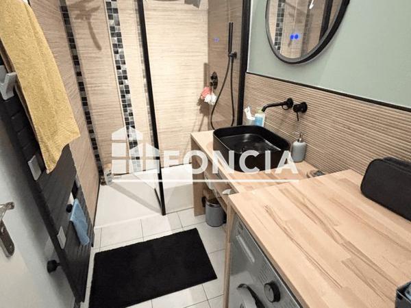 Location Appartement 2 pièces 47.64 m² - Vitrolles 13127