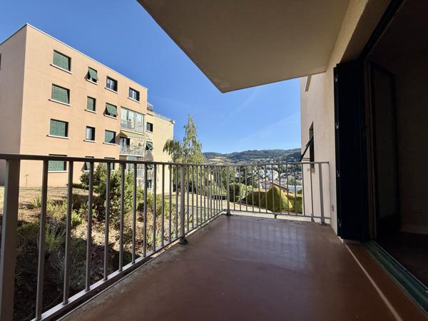 TARARE - T3 AVEC BALCON & GARAGE