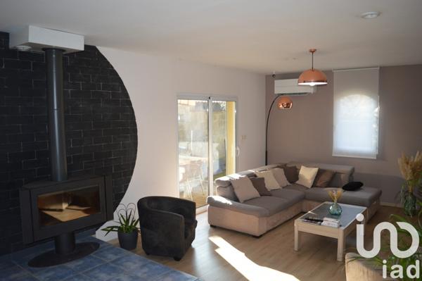 Maison traditionnelle 8 pièces de 155 m² à Montélier (26120)