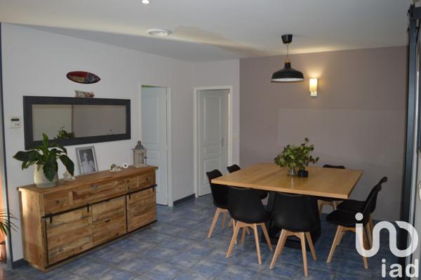 Maison traditionnelle 8 pièces de 155 m² à Montélier (26120)