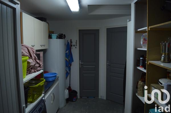 Maison traditionnelle 8 pièces de 155 m² à Montélier (26120)