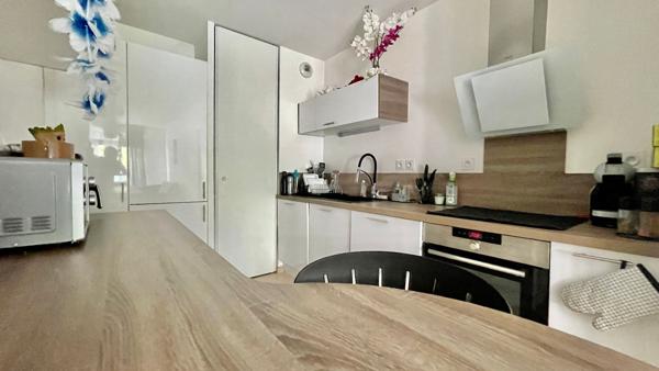 Appartement meublé type 2 situé sur la commune de SIMIANE COLLONGUE (13109)