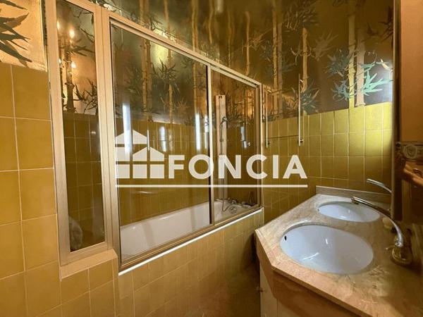 Location Appartement 4 pièces 89.5 m² - 5 PLACE DU CASINO Deauville 14800