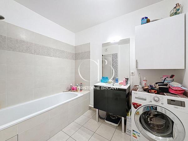 Appartement  3 pièce(s) 64 m2 Balcon