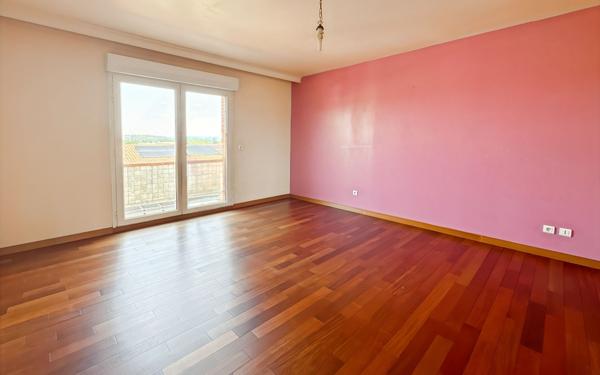 Maison à vendre    6 pièces • 288,72 m2 Toulouse