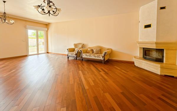 Maison à vendre    6 pièces • 288,72 m2 Toulouse