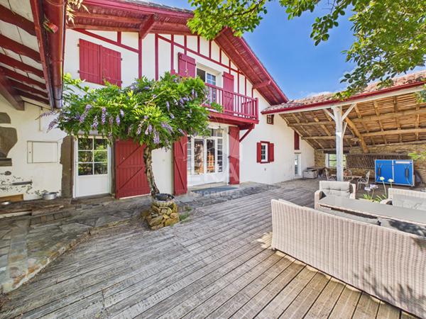 La Bastide Clairence - Vente Maison - cadre de vie privilégié.