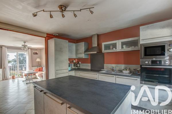 Maison à vendre 5 pièces 97 m² Notre-Dame-de-Bondeville
