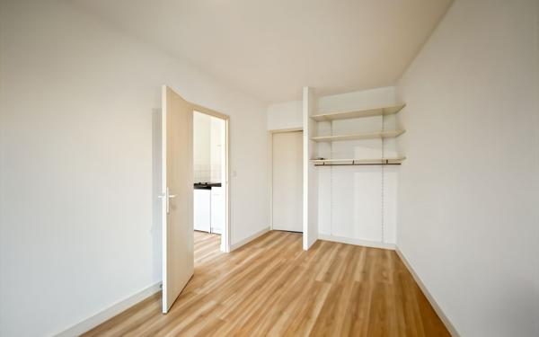 Appartement à vendre    2 pièces • 30,53 m2 Orléans