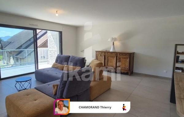 Appartement T4 de 102 m2 avec vue lac à Brison-Saint-Innocent