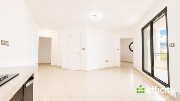 Appartement
         2 pièces
        - 41 m² 139 000 € *