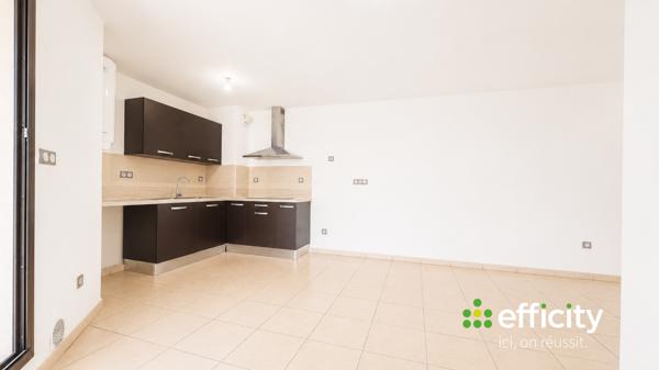 Appartement
         2 pièces
        - 41 m² 139 000 € *