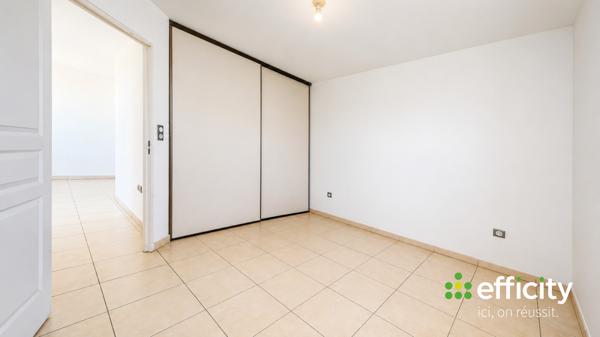 Appartement
         2 pièces
        - 41 m² 139 000 € *