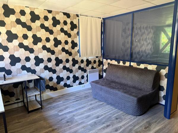 Vente                                                      Maison
                        
                     7 pièces                      252 m2                     à Sorel-Moussel