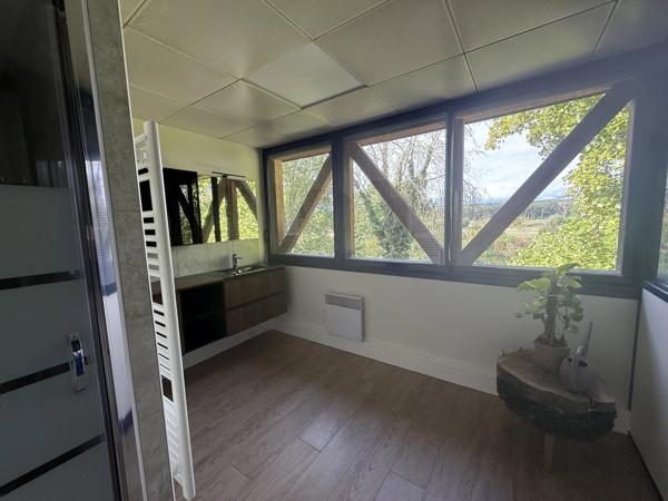 Vente                                                      Maison
                        
                     7 pièces                      252 m2                     à Sorel-Moussel