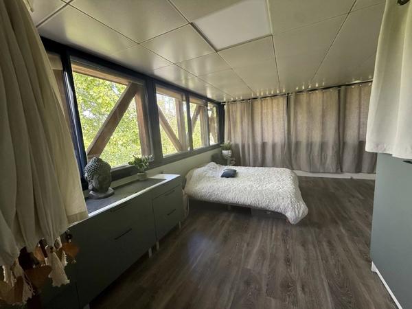 Vente                                                      Maison
                        
                     7 pièces                      252 m2                     à Sorel-Moussel