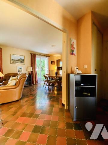 Maison CASTRIES centre T4, 97m² sur 170m² de terrain