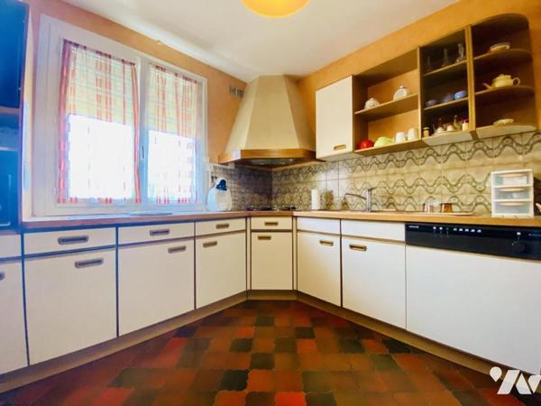 Maison CASTRIES centre T4, 97m² sur 170m² de terrain