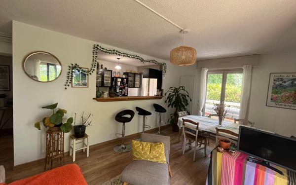 Appartement à vendre    3 pièces • 72 m2 Bayonne
