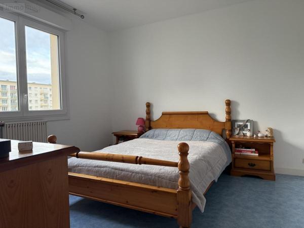 Appartement à vendre à Guingamp dans les Côtes-d'Armor (22200), ref : 22064-1324